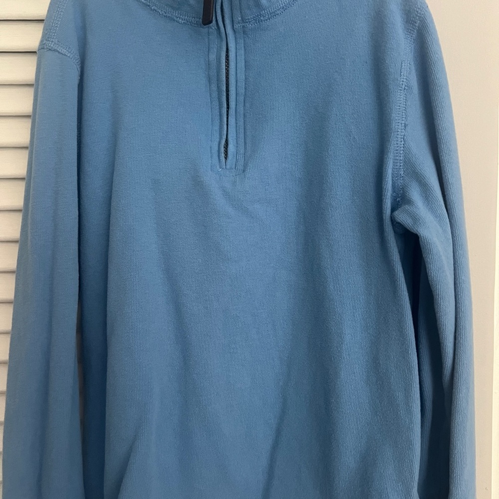 Crew Cuts pullover sweater, in great condition. No stains or tears.